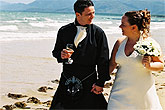 Strandhochzeit in Palm Cove im Schottenrock